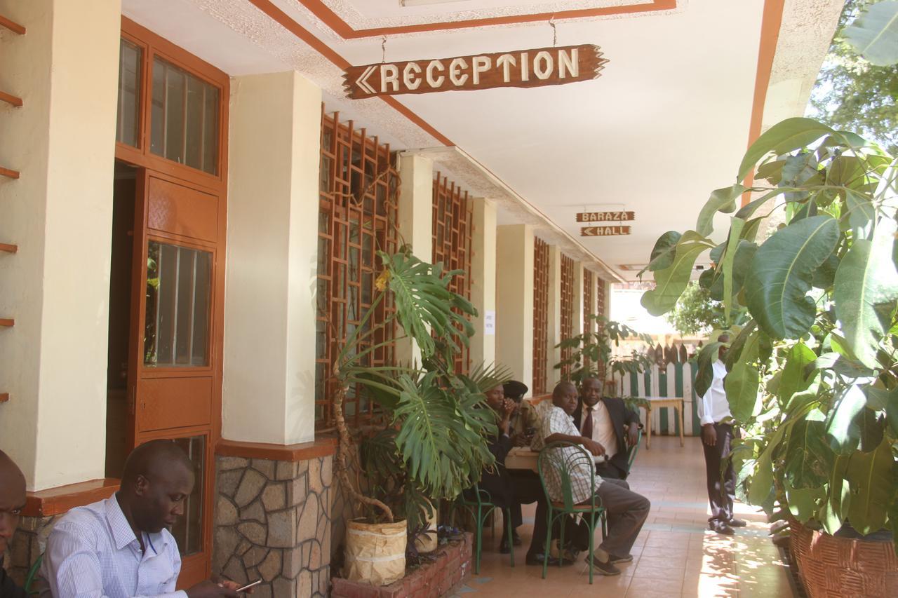Bomen Hotel Isiolo ภายนอก รูปภาพ